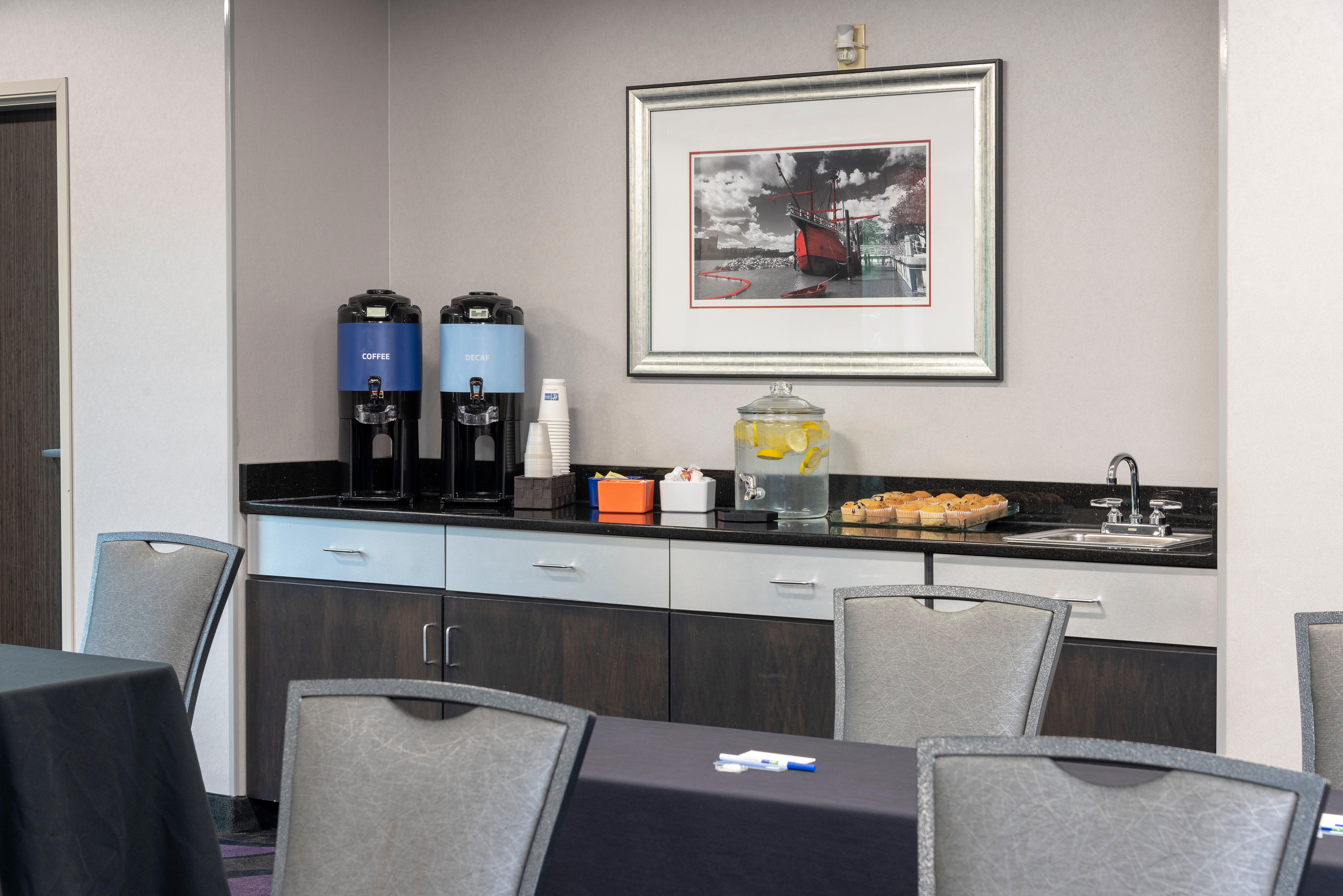 Holiday Inn Express & Suites Columbus - Polaris Parkway / Columbus By Ihg Exterior photo